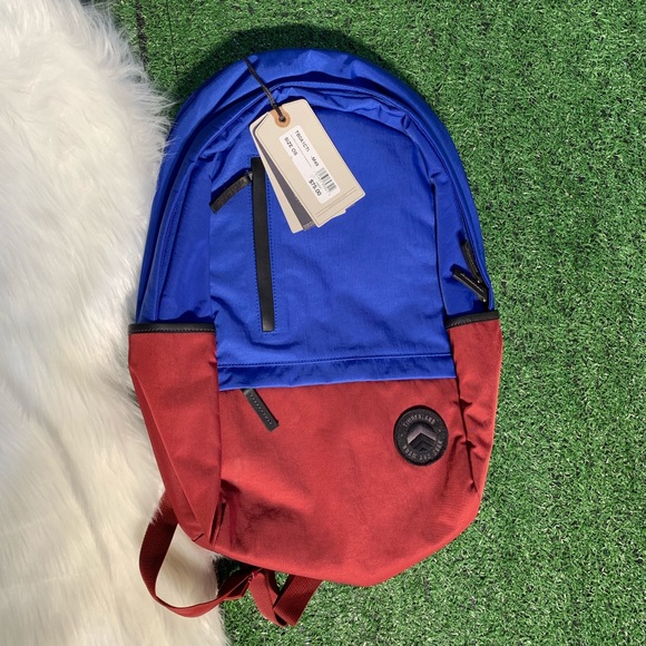 TIMBERLAND FERNDALE 22-LITER WR BACKPACK - Picture 2 of 7